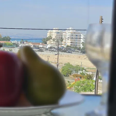 شقة Aquamarine لارنكا