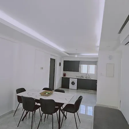 Aquamarine Apartman *